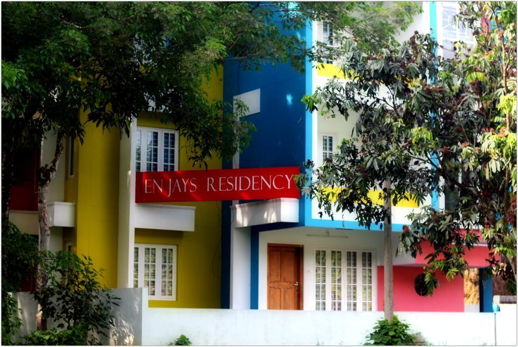 En Jays Residency Apartment Kottayam Bagian luar foto