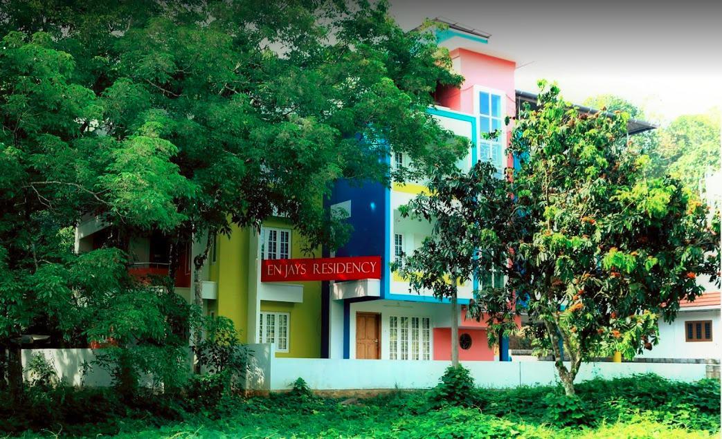 En Jays Residency Apartment Kottayam Bagian luar foto
